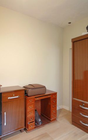 Casa à venda com 200m², 3 quartos e 3 vagasSuíte