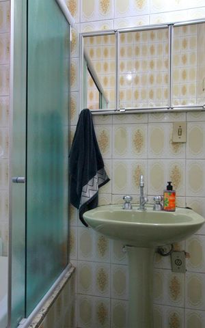 Casa à venda com 200m², 3 quartos e 3 vagasBanheiro