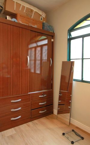 Casa à venda com 200m², 3 quartos e 3 vagasSuíte