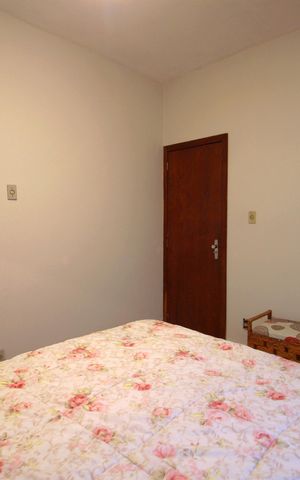 Casa à venda com 200m², 3 quartos e 3 vagasQuarto 