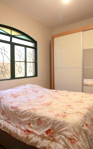 Casa à venda com 200m², 3 quartos e 3 vagasQuarto 