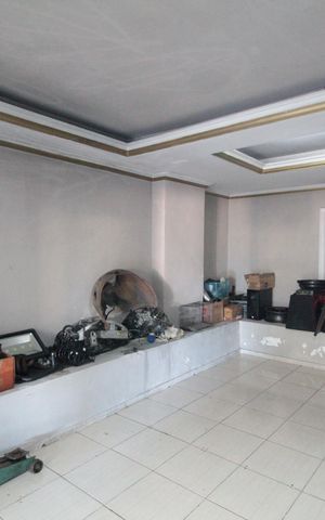 Casa à venda com 1860m², 5 quartos e 8 vagasAcademia