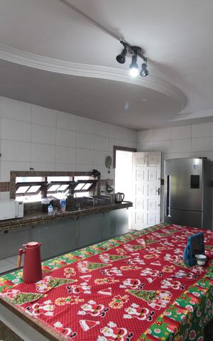 Casa à venda com 1860m², 5 quartos e 8 vagasCozinha
