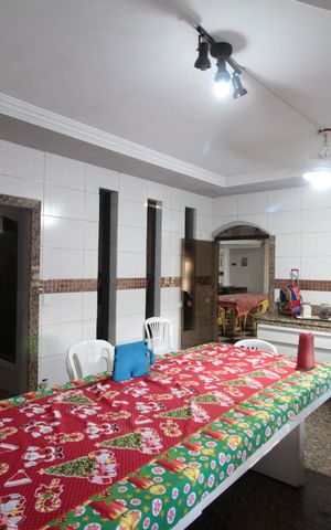 Casa à venda com 1860m², 5 quartos e 8 vagasCozinha