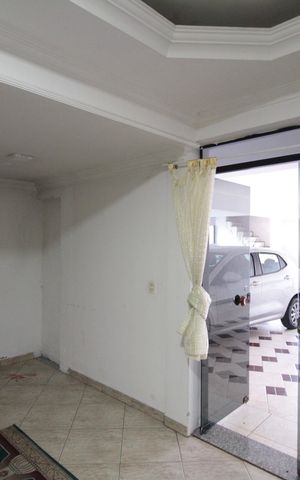 Casa à venda com 1860m², 5 quartos e 8 vagasEscritório