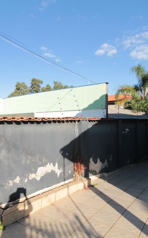 Casa à venda com 1860m², 5 quartos e 8 vagasÁrea Externa