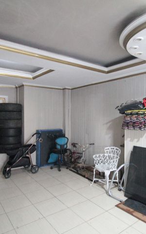 Casa à venda com 1860m², 5 quartos e 8 vagasAcademia