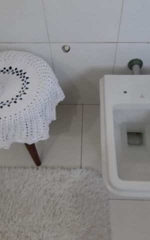 Casa à venda com 1860m², 5 quartos e 8 vagasBanheiro da Suite 1