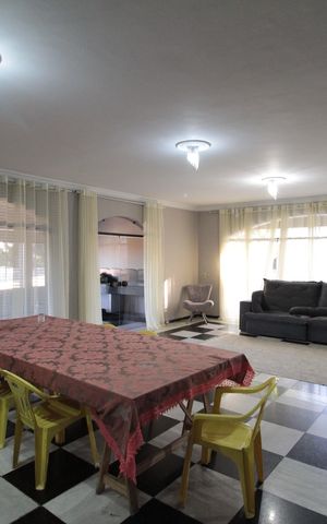 Casa à venda com 1860m², 5 quartos e 8 vagasSala 3
