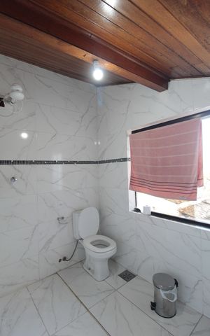 Casa à venda com 1860m², 5 quartos e 8 vagasBanheiro da Suite 4