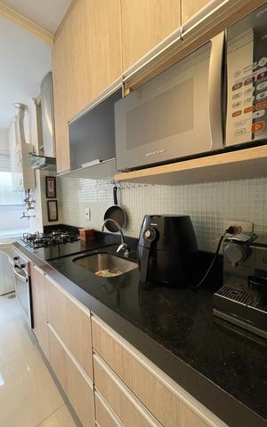 Apartamento à venda com 72m², 3 quartos e 1 vaga Apartamento à venda com 72m², 3 quartos e 1 vagaCozinha e Área de Serviço
