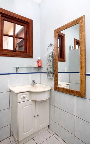 Casa à venda com 150m², 4 quartos e 1 vagaBanheiro 3