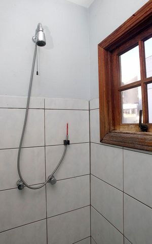 Casa à venda com 150m², 4 quartos e 1 vagaBanheiro 3
