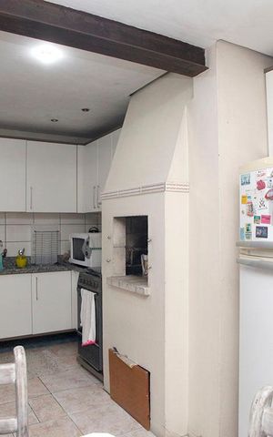 Casa à venda com 150m², 4 quartos e 1 vagaCozinha