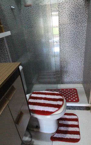 Casa à venda com 180m², 2 quartos e 1 vagaBanheiro