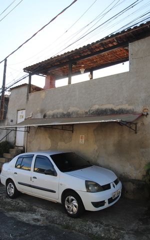 Casa à venda com 180m², 2 quartos e 1 vagaFachada