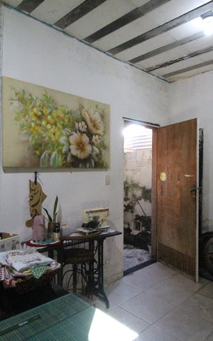 Casa à venda com 180m², 2 quartos e 1 vagaÁrea de serviço - Quarto