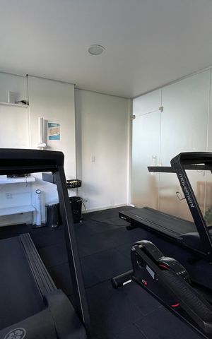 Apartamento à venda com 89m², 2 quartos e 2 vagas Apartamento à venda com 89m², 2 quartos e 2 vagasÁrea comum - Academia
