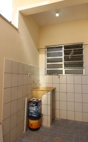 Casa para alugar com 90m², 2 quartos e 2 vagasÁrea de Serviço
