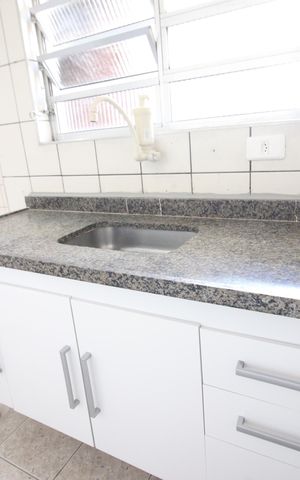 Casa para alugar com 90m², 2 quartos e 2 vagasCozinha