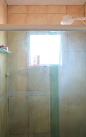 Casa à venda com 240m², 3 quartos e 2 vagasBanheiro da Suíte