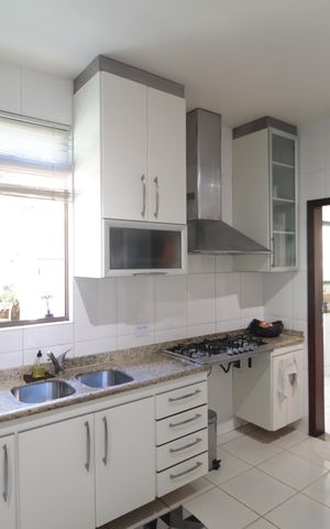 Casa à venda com 900m², 5 quartos e 3 vagasCozinha