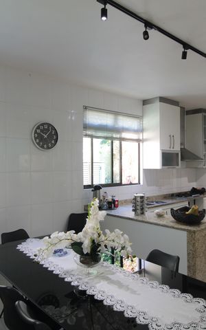 Casa à venda com 900m², 5 quartos e 3 vagasCozinha