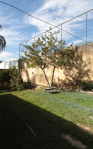 Casa à venda com 900m², 5 quartos e 3 vagasÁrea Externa