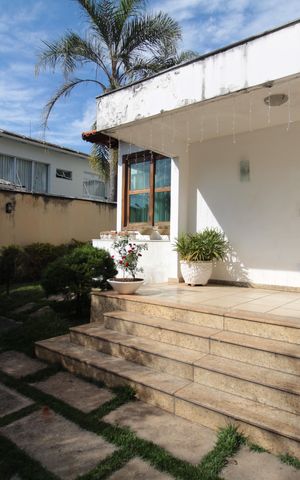 Casa à venda com 900m², 5 quartos e 3 vagasÁrea Externa
