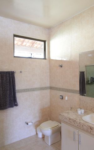 Casa à venda com 900m², 5 quartos e 3 vagasSuite