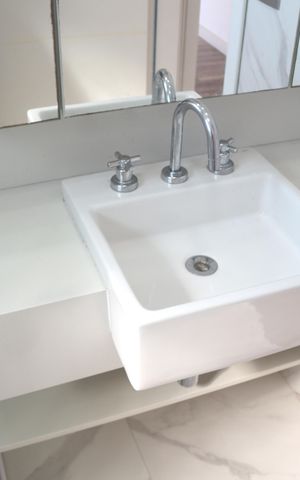 Apartamento à venda com 255m², 4 quartos e 3 vagasBanheiro 1