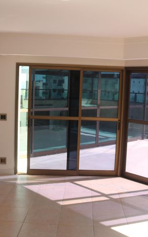 Apartamento à venda com 255m², 4 quartos e 3 vagasCobertura