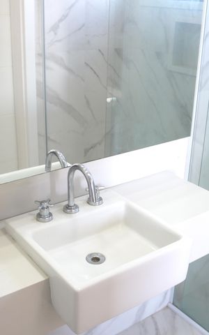 Apartamento à venda com 255m², 4 quartos e 3 vagasBanheiro da Suíte 1