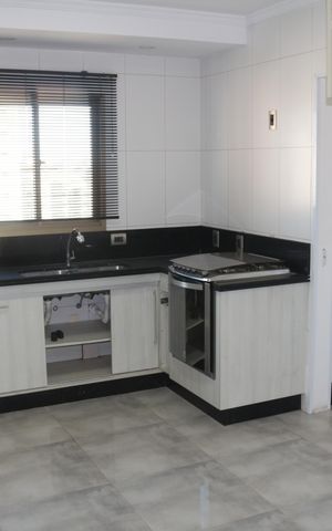 Apartamento à venda com 255m², 4 quartos e 3 vagasCozinha