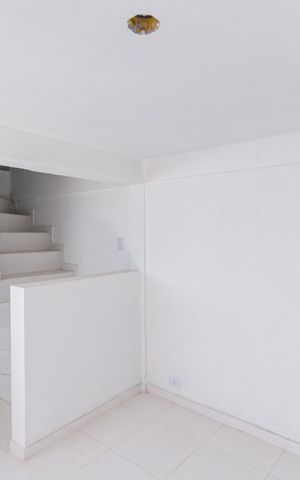 Casa para alugar com 35m², 1 quarto e sem vaga Casa para alugar com 35m², 1 quarto e sem vagaSala