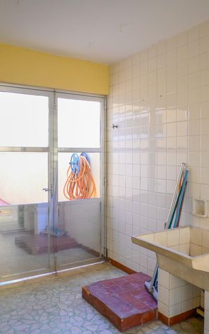 Casa para alugar com 240m², 3 quartos e 3 vagas Casa para alugar com 240m², 3 quartos e 3 vagasÁrea de Serviço
