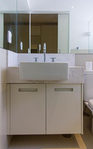 Apartamento à venda com 159m², 2 quartos e 2 vagas Apartamento à venda com 159m², 2 quartos e 2 vagasBanheiro da Suíte 1