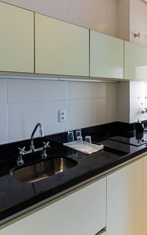 Apartamento à venda com 159m², 2 quartos e 2 vagas Apartamento à venda com 159m², 2 quartos e 2 vagasCozinha