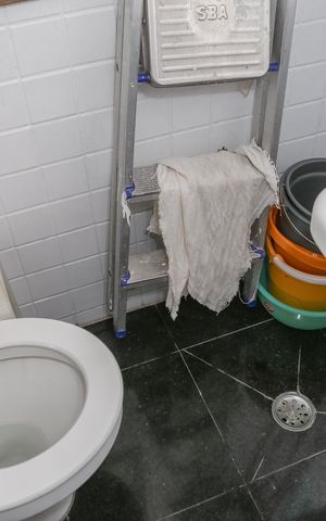 Apartamento à venda com 118m², 3 quartos e 1 vaga Apartamento à venda com 118m², 3 quartos e 1 vagaBanheiro de serviço