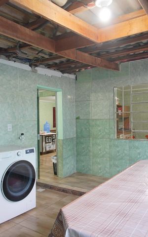 Casa à venda com 180m², 3 quartos e 3 vagasÁrea de Serviço