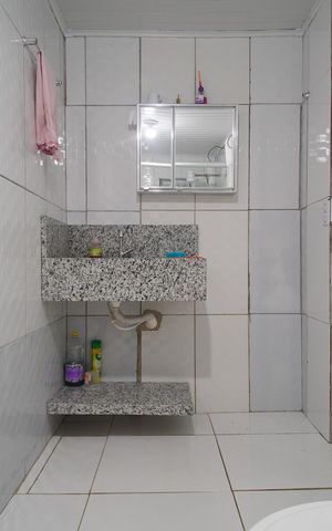 Casa à venda com 180m², 3 quartos e 3 vagasBanheiro 1