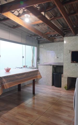Casa à venda com 180m², 3 quartos e 3 vagasÁrea de Serviço