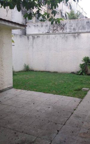 Casa à venda com 200m², 1 quarto e 2 vagas