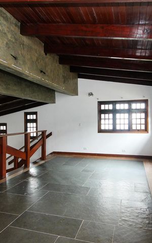 Casa para alugar com 479m², 6 quartos e 3 vagas Casa para alugar com 479m², 6 quartos e 3 vagasMezanino