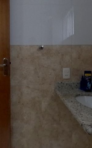 Casa para alugar com 290m², 4 quartos e 3 vagasBanheiro da Suíte 1 - 1º Piso