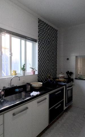 Casa para alugar com 290m², 4 quartos e 3 vagasCozinha - 1º Piso