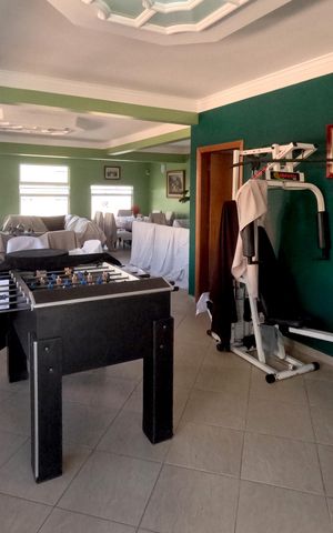Casa para alugar com 290m², 4 quartos e 3 vagasSala de estar - 2º Piso