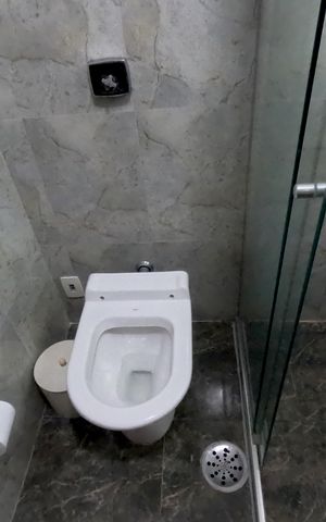 Casa para alugar com 290m², 4 quartos e 3 vagasBanheiro da Suíte 2 (Closet) - 1º Piso