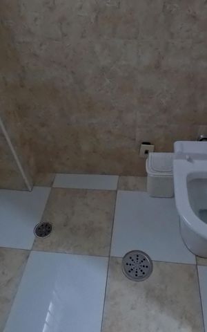 Casa para alugar com 290m², 4 quartos e 3 vagasBanheiro da Suíte 1 - 1º Piso