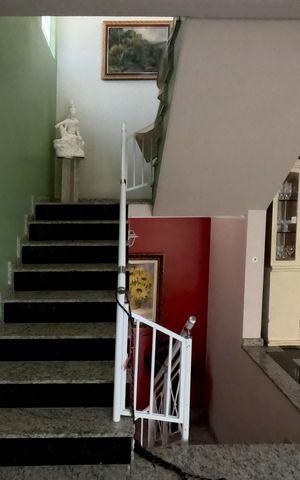 Casa para alugar com 290m², 4 quartos e 3 vagasSala de estar e jantar - 1º Piso